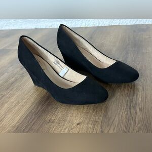 Elegant Black Wedge‎ Pump Shoes size 7